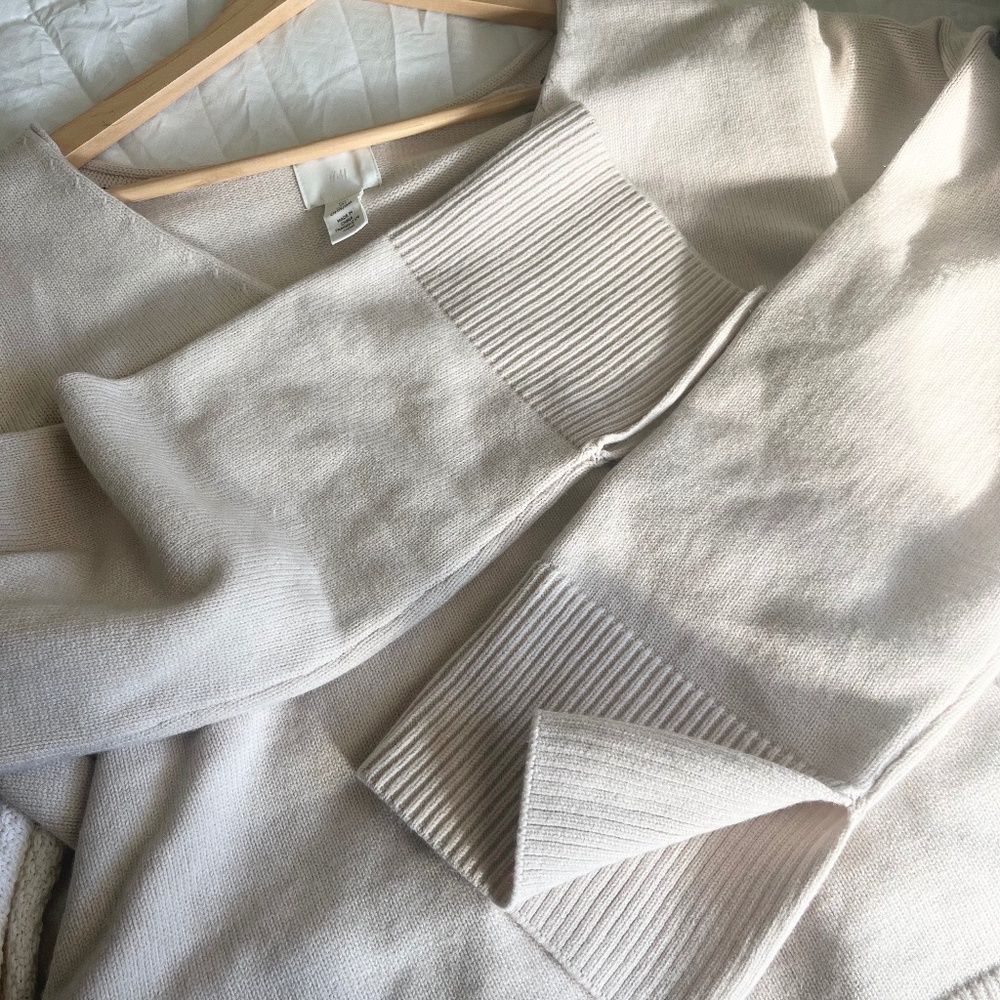 V neck cream sweater
